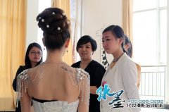 水墨校长张老师为山东省职业技校化妆比赛指导