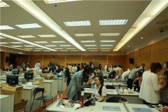 水墨化妆团队为建行唱响青春大合唱的300多位员