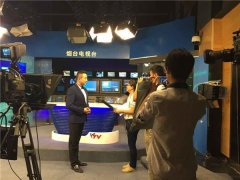 烟台电视台改版 水墨张校长为著名主持人王术设