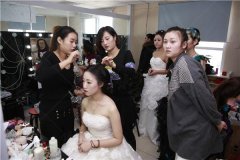 水墨全科班及新娘班的学生们毕业展现场及合影