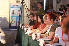 蒙娜蔓菲星模大赛特邀水墨张校长出席评委  水墨