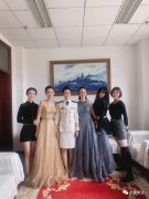 水墨化妆造型团队打造航院建军晚会“彩盘绘军