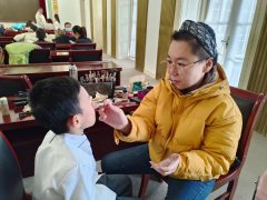 水墨形象定制化妆团队助力金口才文化传媒“讲